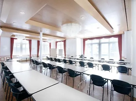 索瓦热公园酒店 迈林根