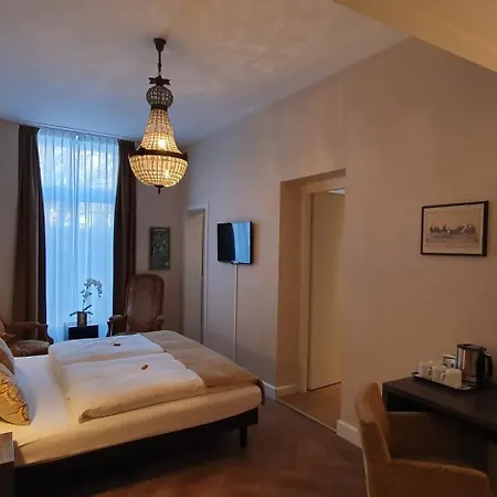 Parkhotel Du Sauvage מלון 4*